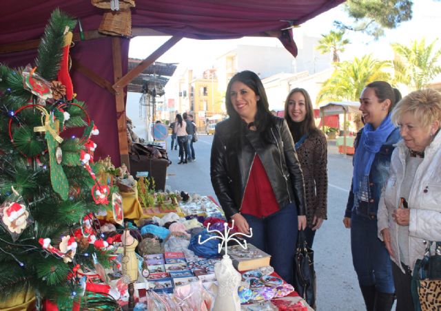 Puerto Lumbreras acoge un Mercado de Navidad con más de 40 artesanos y comerciantes