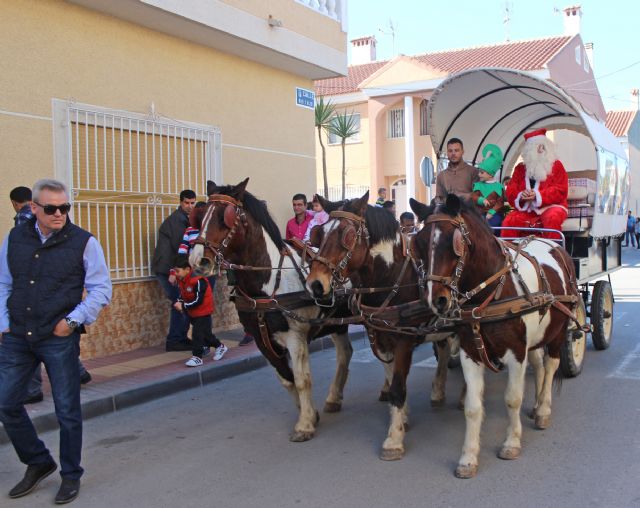 Papá Noel visita a los niños de La Estación-Esparragal