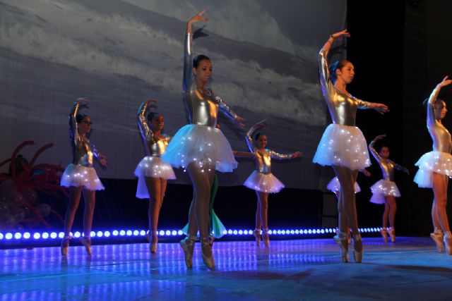 Puerto Lumbreras acoge el Festival de Danza del ballet Mª Teresa Lazareno