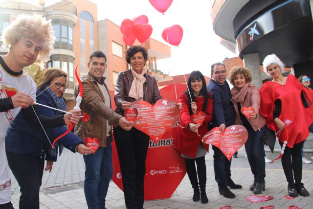 El Ayuntamiento y las asociaciones empresariales fomentarán las compras en San Valentín con la campaña 'Enamórate del comercio de Puerto Lumbreras'