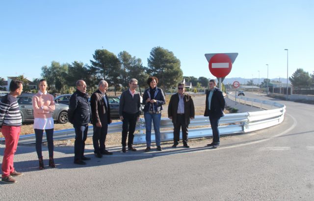 Fomento instala barreras de protección en la carretera de La Estación RM-D26 para mejorar la seguridad vial