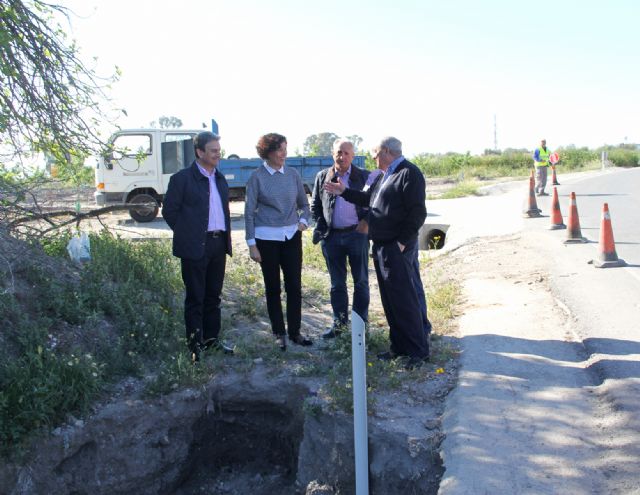 La Consejería de Fomento realiza actuaciones de mejora en la carretera RM-D11 que une La Estación-Esparragal con Lorca