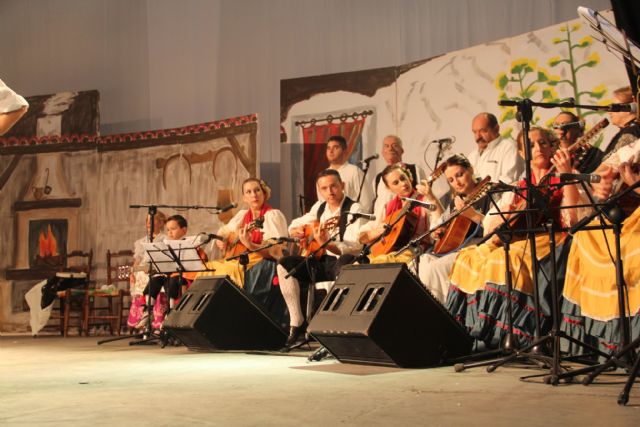 Coros y Danzas Virgen del Rosario presenta su espectáculo 'El parto y el esparto' en las Fiestas de Puerto Lumbreras