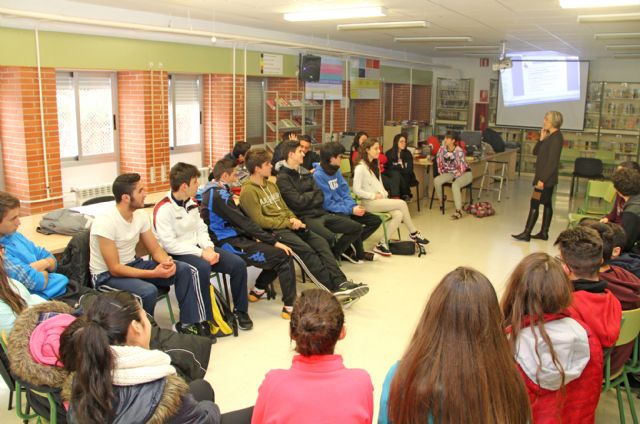 El Ayuntamiento organiza talleres de desarrollo personal para alumnos del Instituto Rambla de Nogalte