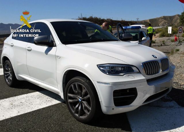 La Guardia Civil detiene al conductor de un todoterreno por circular por autovía a 240 Km./h