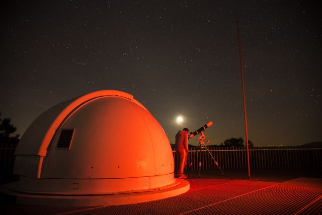 El Observatorio Astronómico amplía su horario ofreciendo visitas guiadas los viernes de agosto