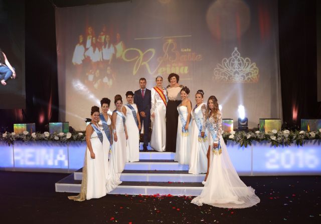 Alba García es coronada Reina de las Fiestas 2016 de Puerto Lumbreras
