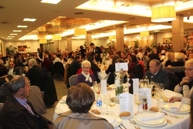 La junta local de la AECC de Puerto Lumbreras celebra su gala benéfica anual