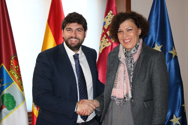 Fernando López Miras recibe a la alcaldesa de Puerto Lumbreras