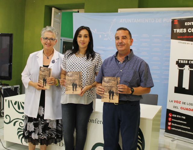 El escritor Manuel Morales presentó su nuevo libro 'El infierno que viví' en el Centro Cultural Casa de los Duendes