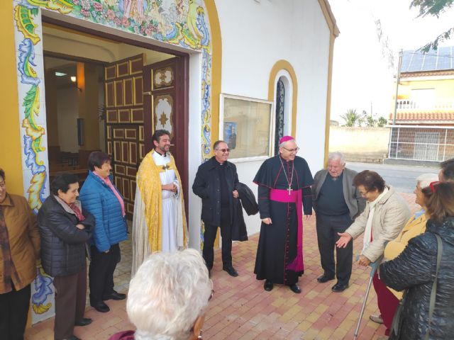 Mons. Chico acude a El Esparragal de visita pastoral