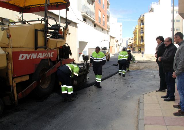 El Ayuntamiento de Puerto Lumbreras renueva el asfaltado de la calle Camino Real