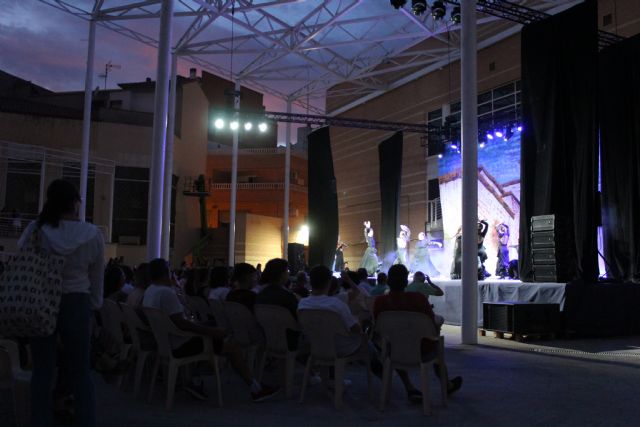 Más de 200 participantes se inscriben en las clases de baile que se ofrecen en Puerto Lumbreras