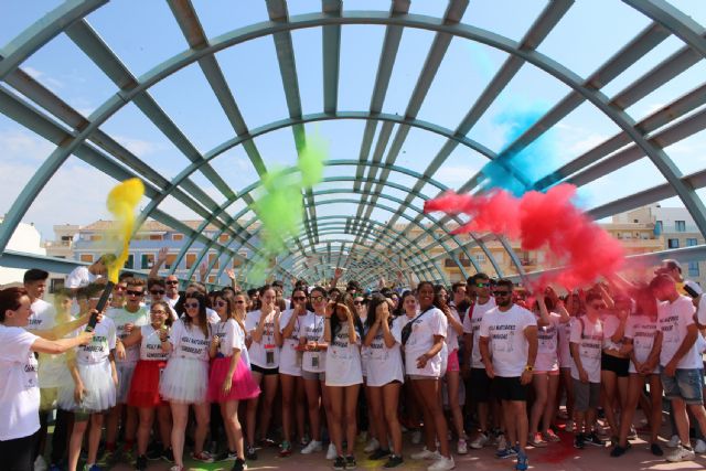 Las calles de Puerto Lumbreras se llenan de color con la Holi Run