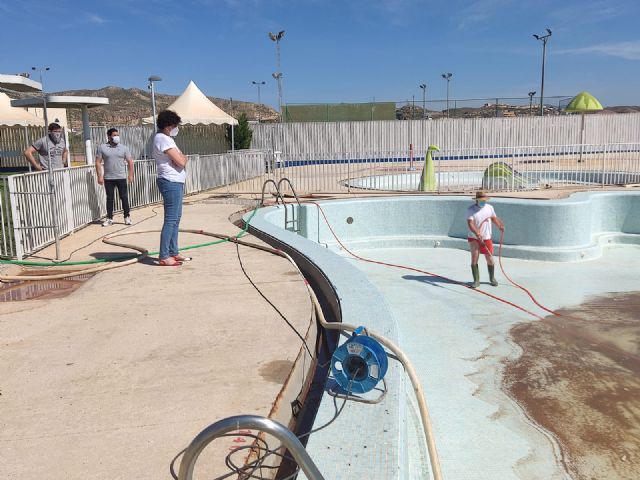 Puerto Lumbreras prepara sus piscinas de verano para la temporada estival, con todas las medidas de seguridad frente a la COVID-19