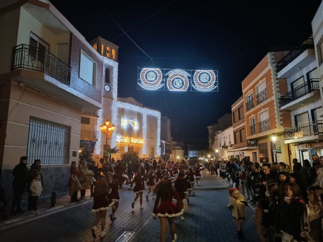 La Cabalgata de la Ilusión recorre las calles de Puerto Lumbreras en un impresionante desfile