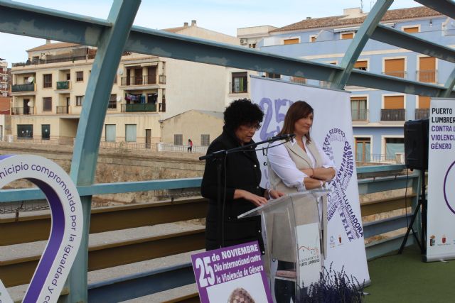 Puerto Lumbreras se suma al Día Internacional contra la Violencia de Género