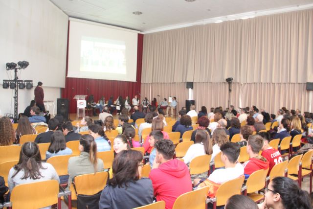 200 jóvenes participan en el Certamen Literario 'Memorial Juan Pérez'