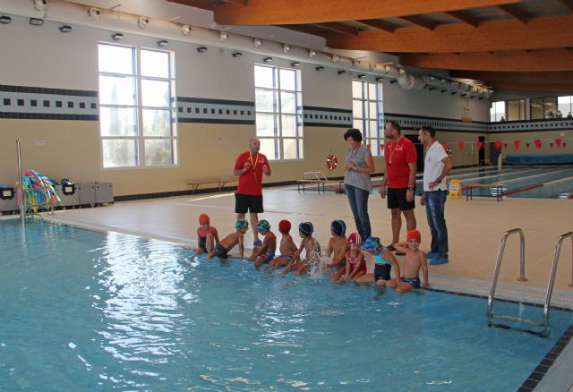 El Centro Deportivo de Puerto Lumbreras incrementa en más del 50% el número de usuarios en los cursos de natación infantil